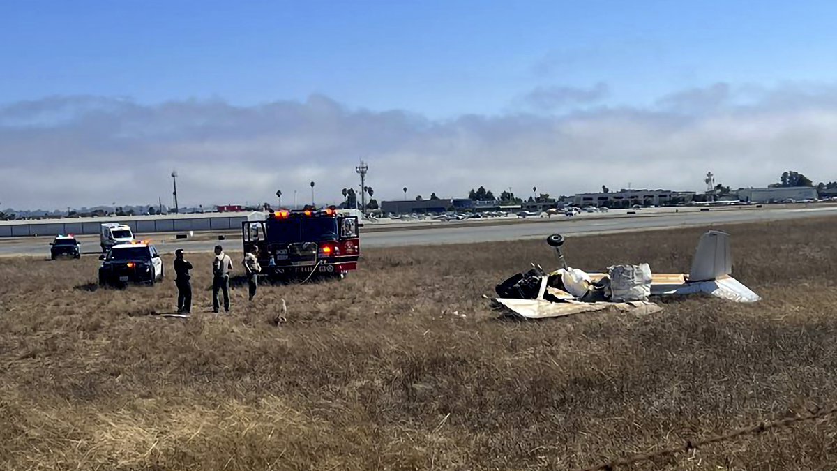 Two Aircraft Collide And Crash At World War Two Airshow In Texas Heart Of Asia